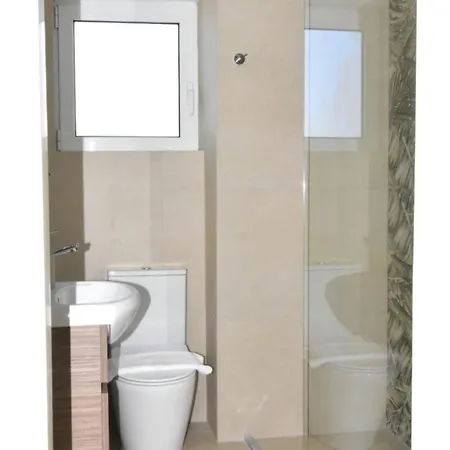 Lily Of Crete 1 - Sea & Front Apartment *